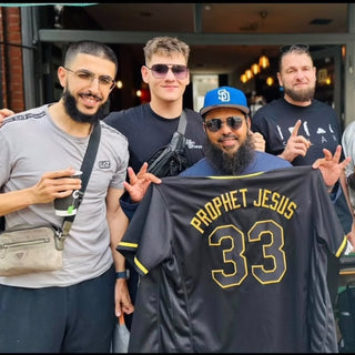 Sh. Uthman and the Dawa Crew